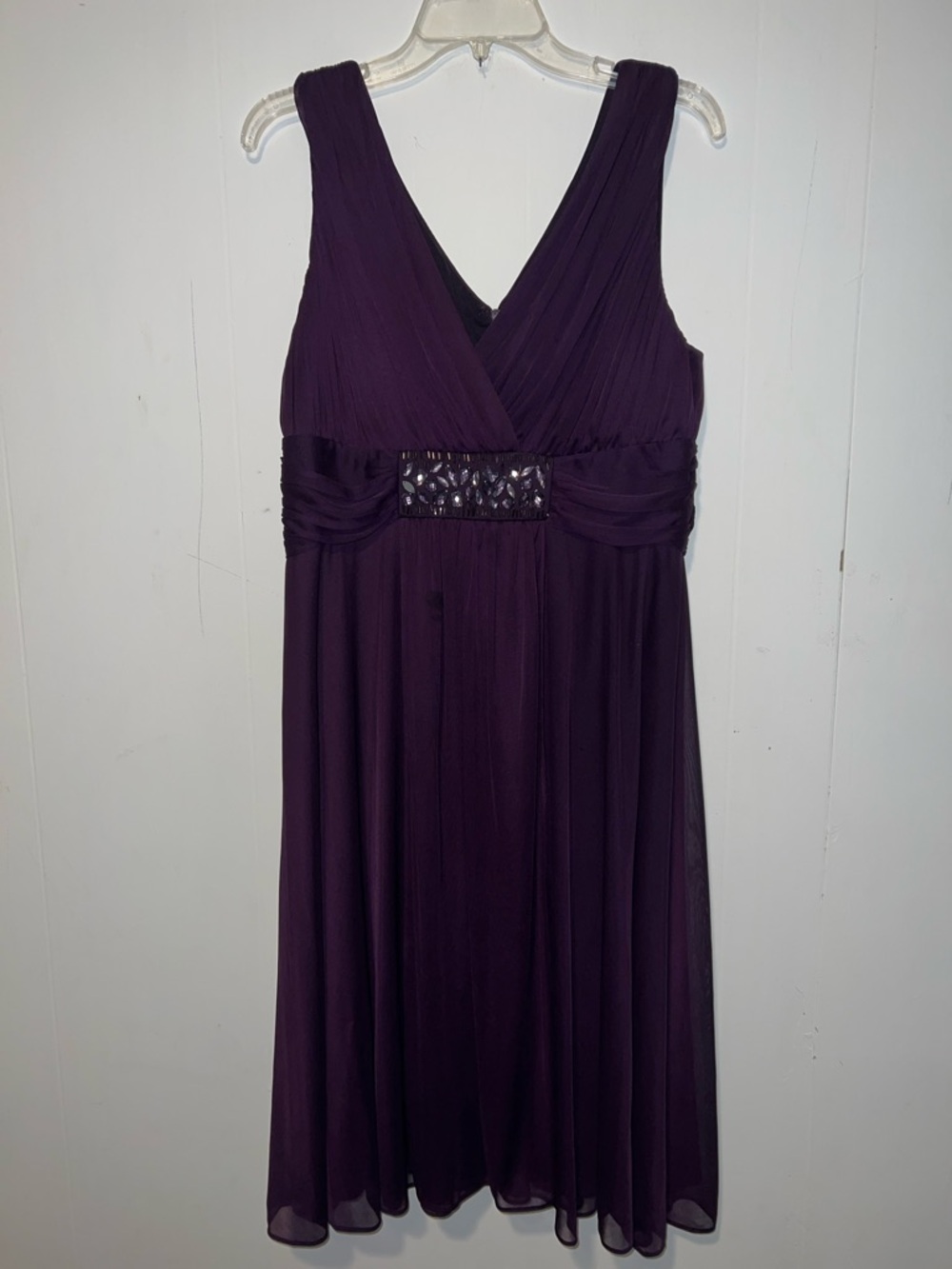 Jessica Howard Deep Purple Sleeveless V-Neck Midi Dress with Sequin 0410261